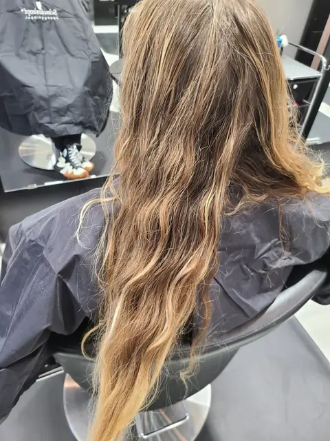 Client hair before a haircut service at Prima Hair and Day Spa, example 4